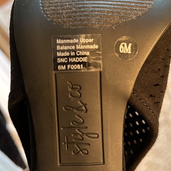 New Style & Co. Women’s Black  Haddiee Open Peep Toe Classic Ankle Shootie - Picture 15 of 16